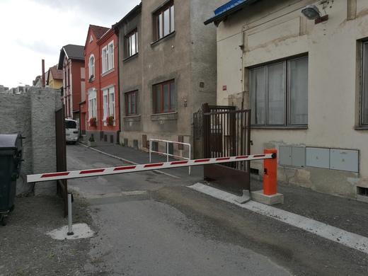 Pohony, brány, kovovýroba